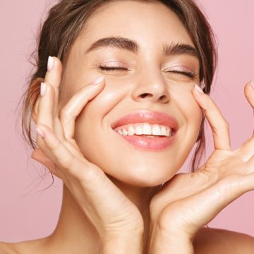 Dental Bridge or Dental Implant? Advantages and Disadvantages 
