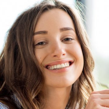 Teeth whitening-Get a brighter smile this season